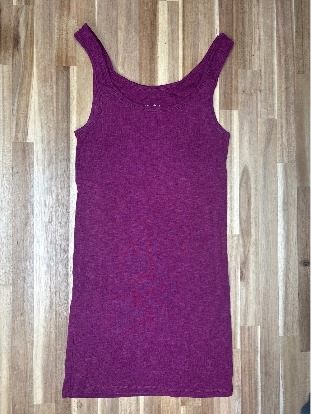 Pomegranate Berry Long Slim Tank Top Women’s Size XS Merona